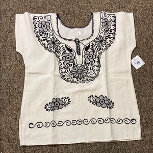 Agave Girl Boutique Embroidered Cream Top with Black Floral Design Size M